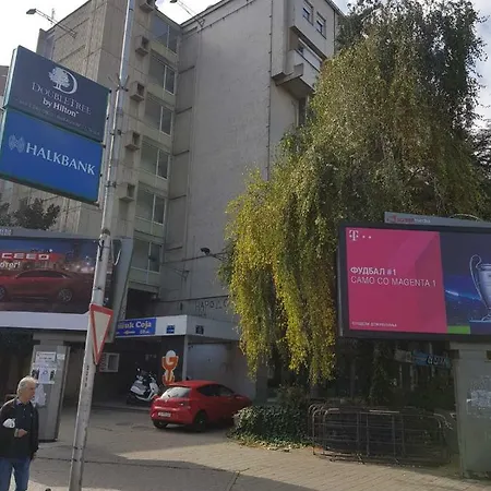 Petrov In Downtown - Center 70m2 * سكوبجي