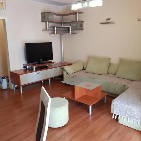 Petrov In Downtown - Center 70m2 شقة *
