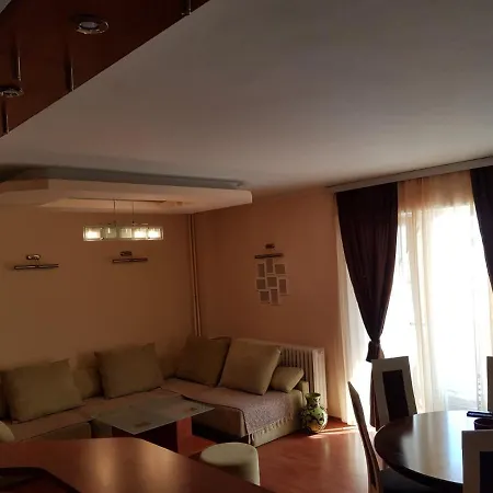 Petrov In Downtown - Center 70m2 سكوبجي